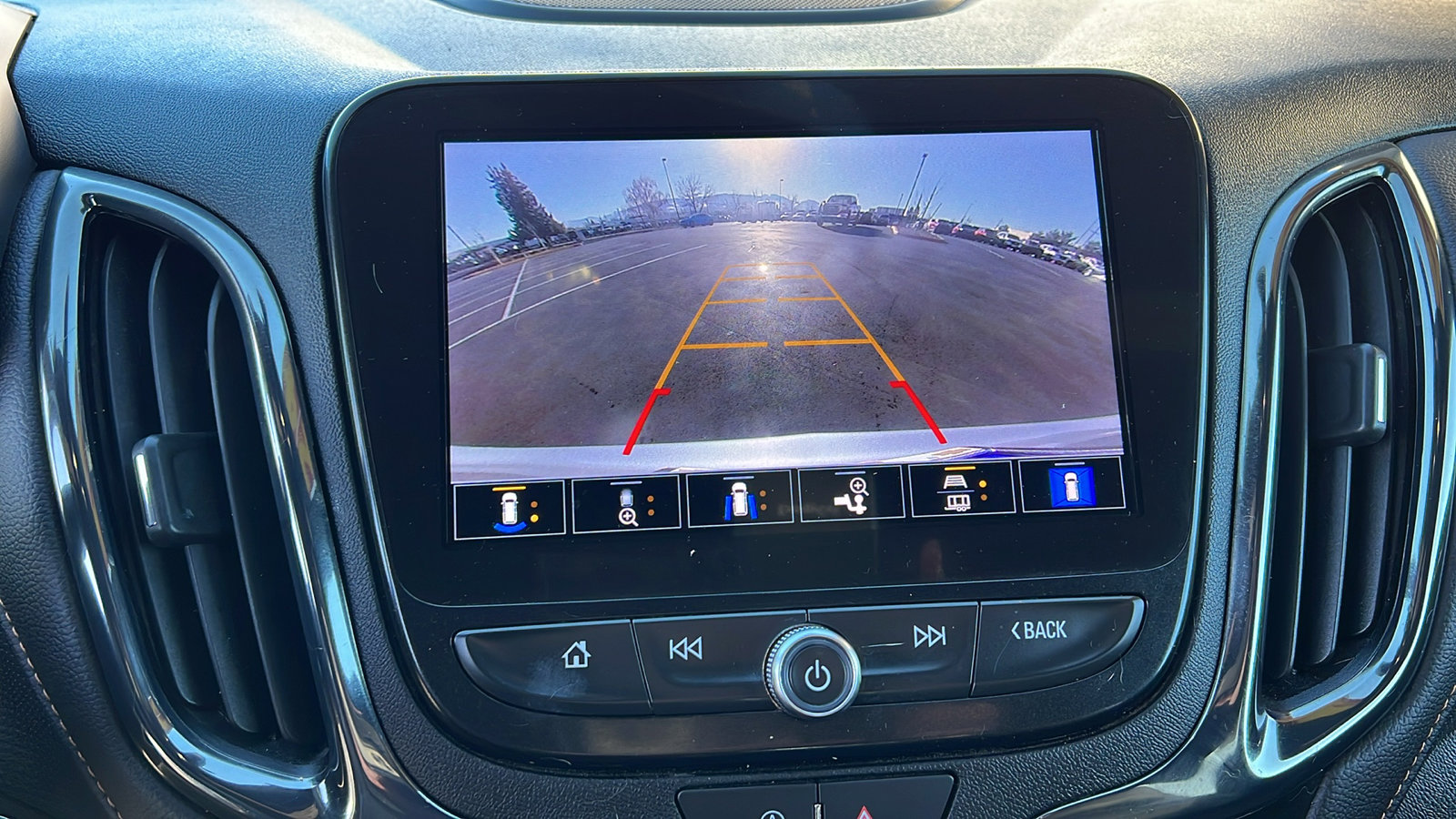 Certified 2024 Chevrolet Equinox Premier image 23