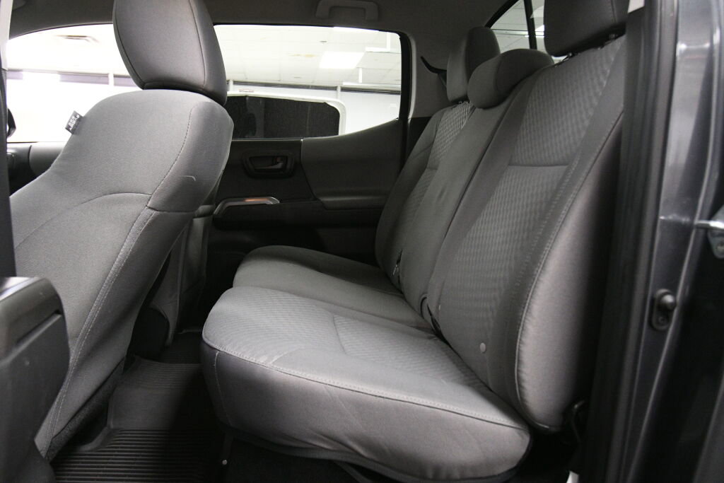 Used 2023 Toyota Tacoma SR5 AWD/4WD image 17