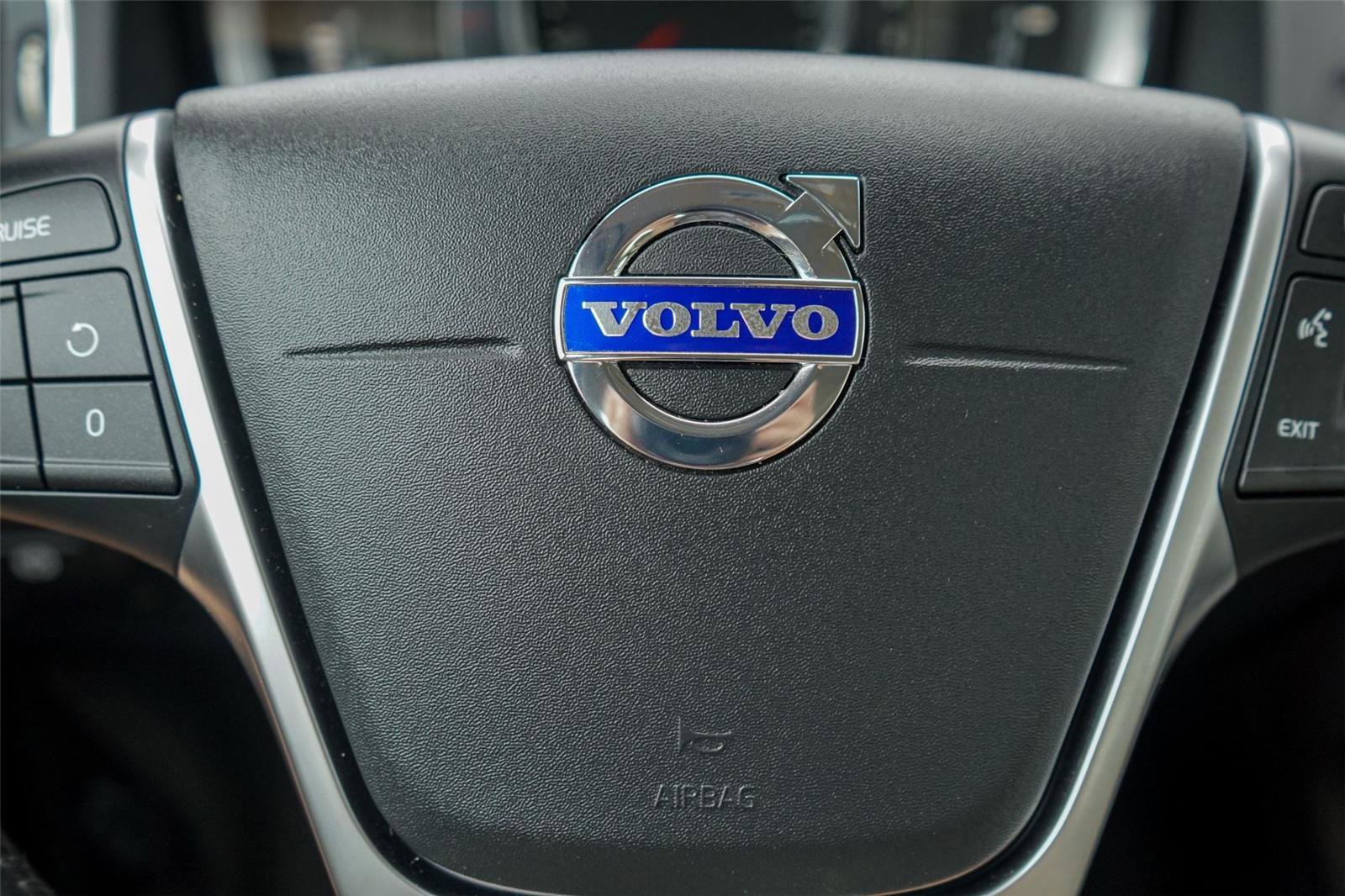 Used 2018 Volvo S60 T5 Dynamic w/ Vision Package image 15