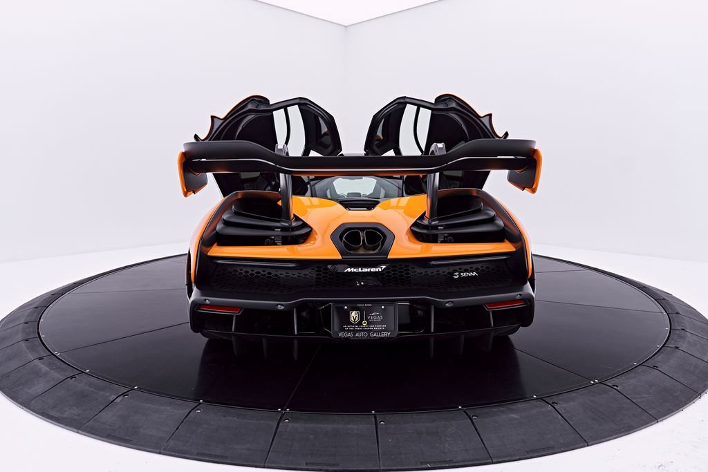 Used 2019 McLaren Senna RWD image 22