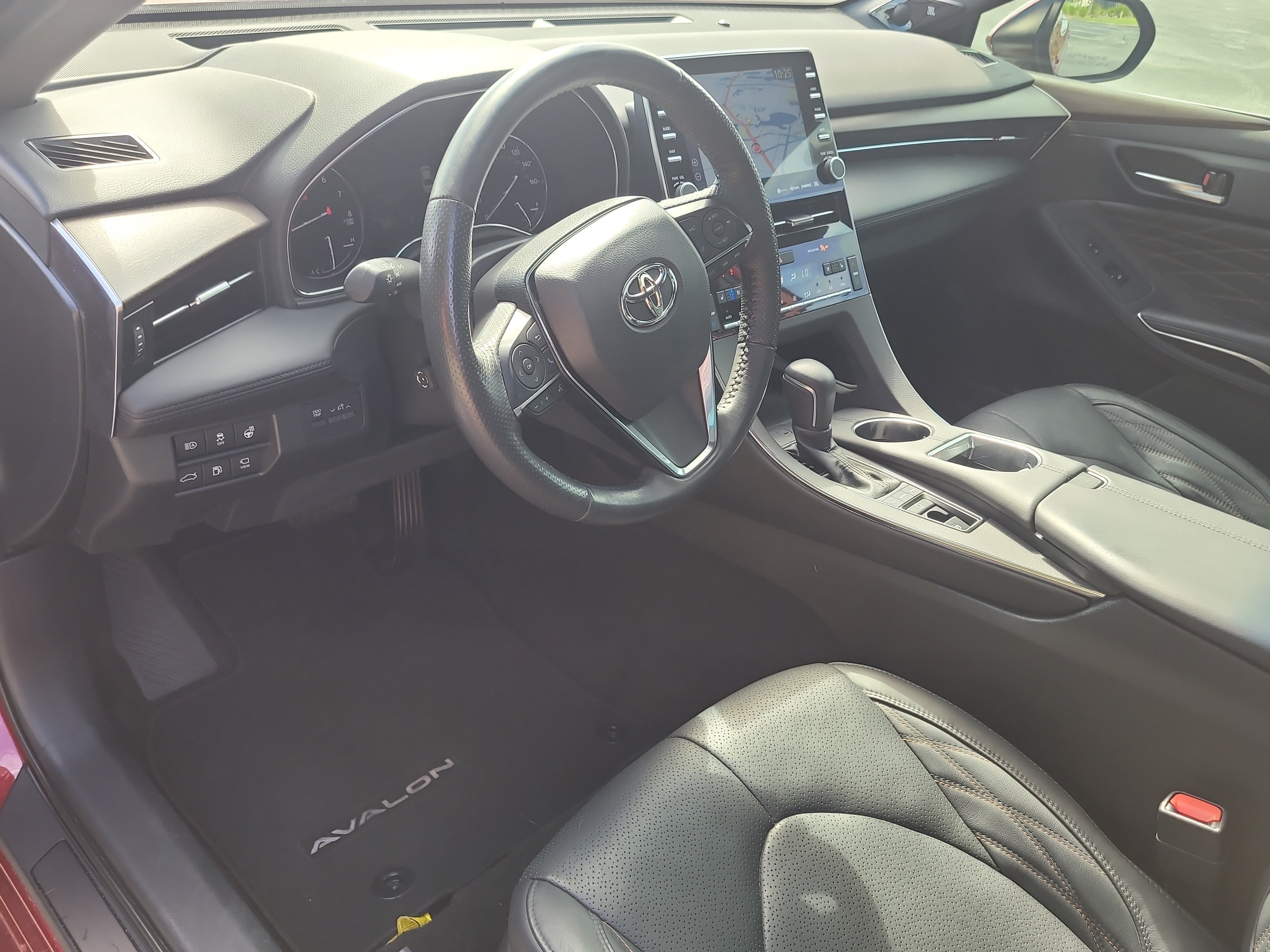 Certified 2021 Toyota Avalon Limited w/ Advanced Safety Package FWD image 18