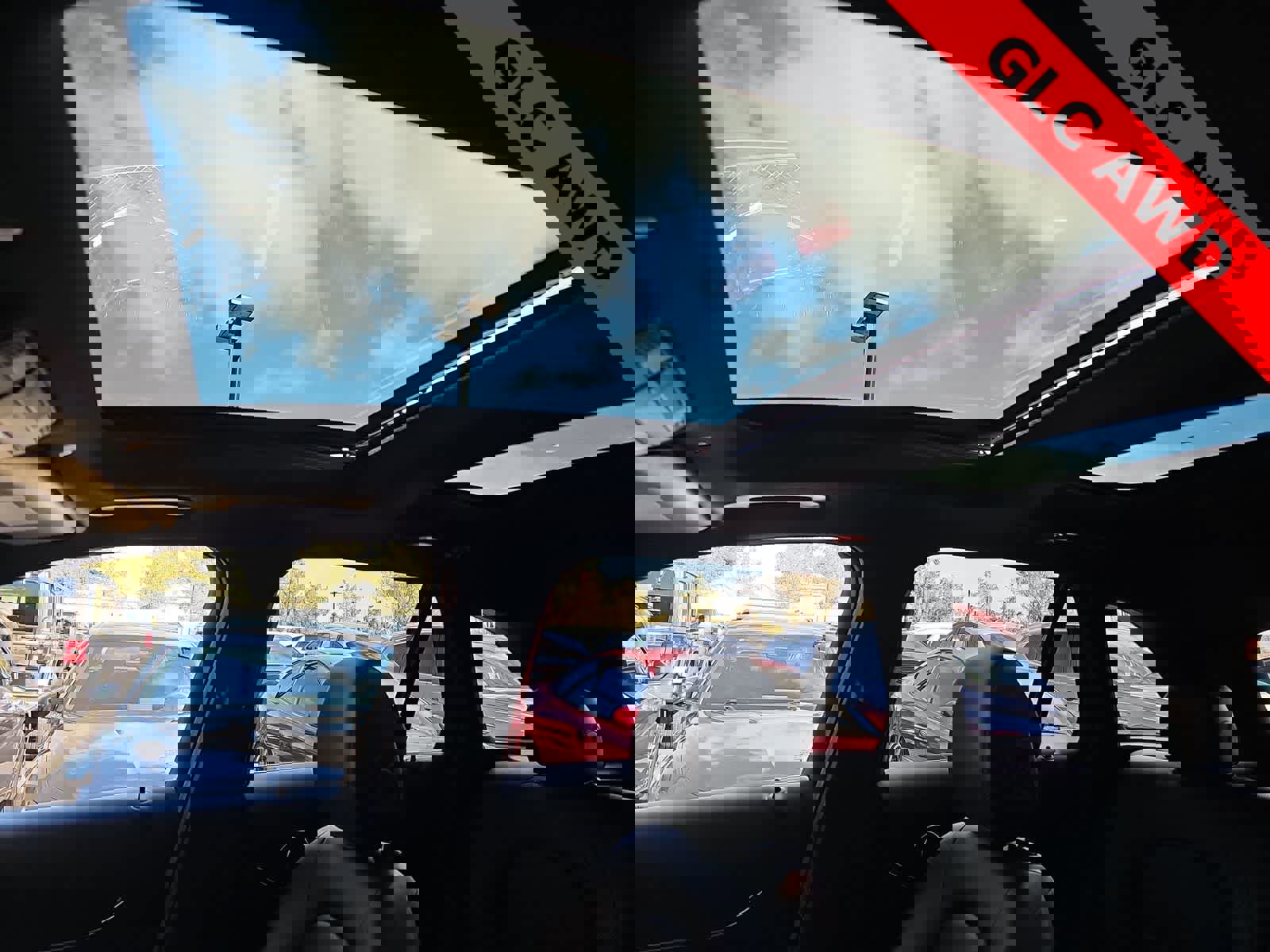 Used 2022 Mercedes-Benz GLC 300 4MATIC w/ Premium Package Lite image 28