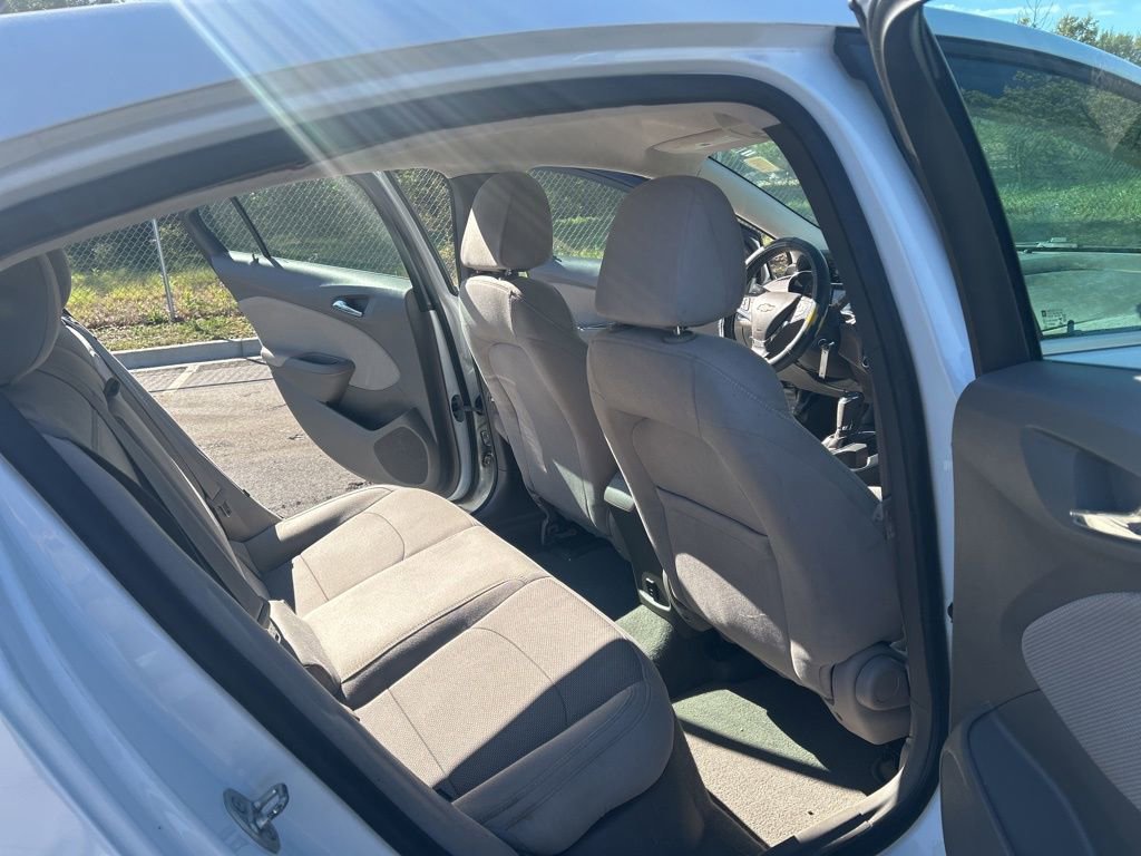 Used 2018 Chevrolet Cruze LT image 21