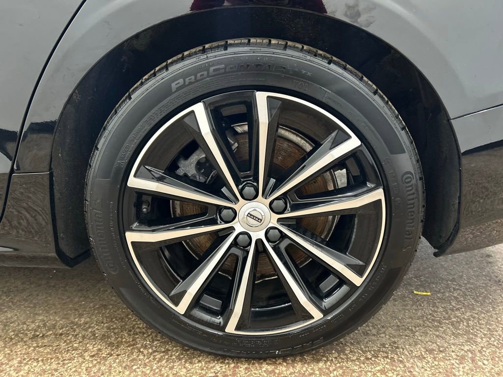 Used 2023 Volvo S60 T8 Plus image 21