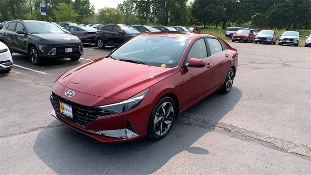 Used 2023 Hyundai Elantra Limited