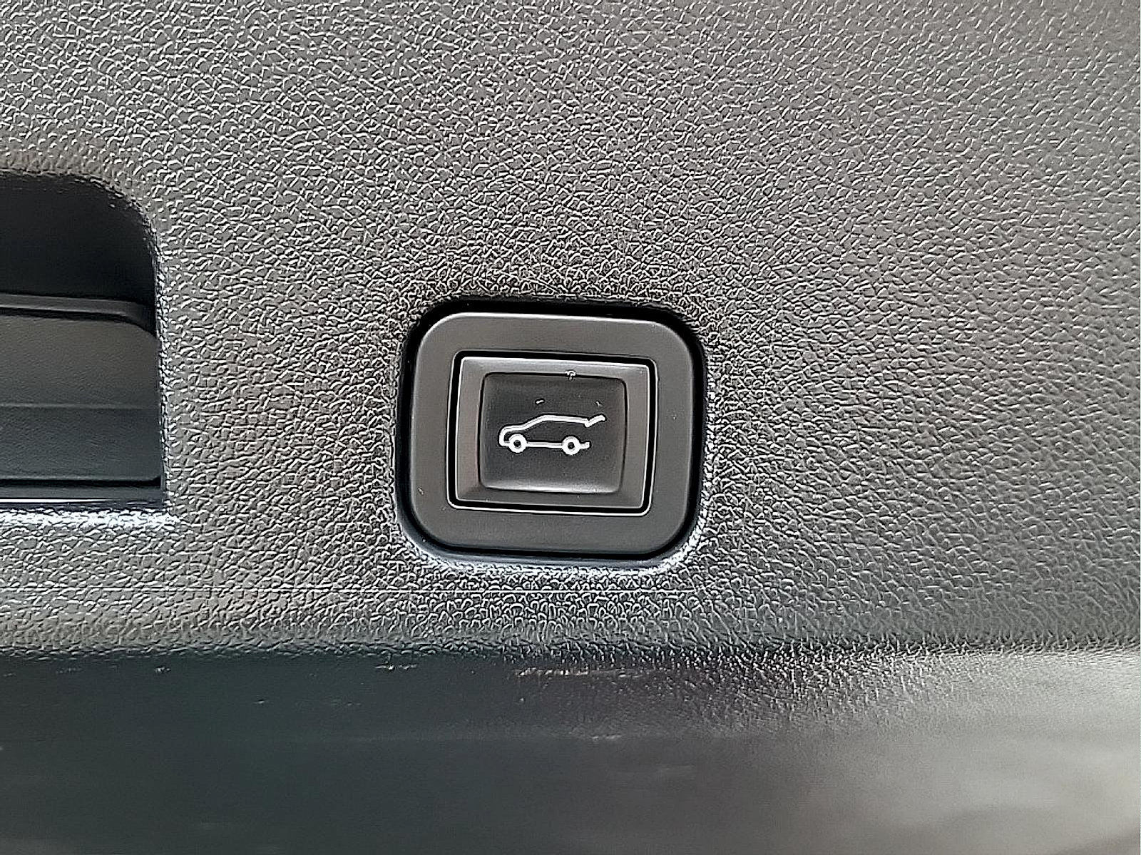 Used 2024 GMC Acadia Elevation AWD/4WD image 28