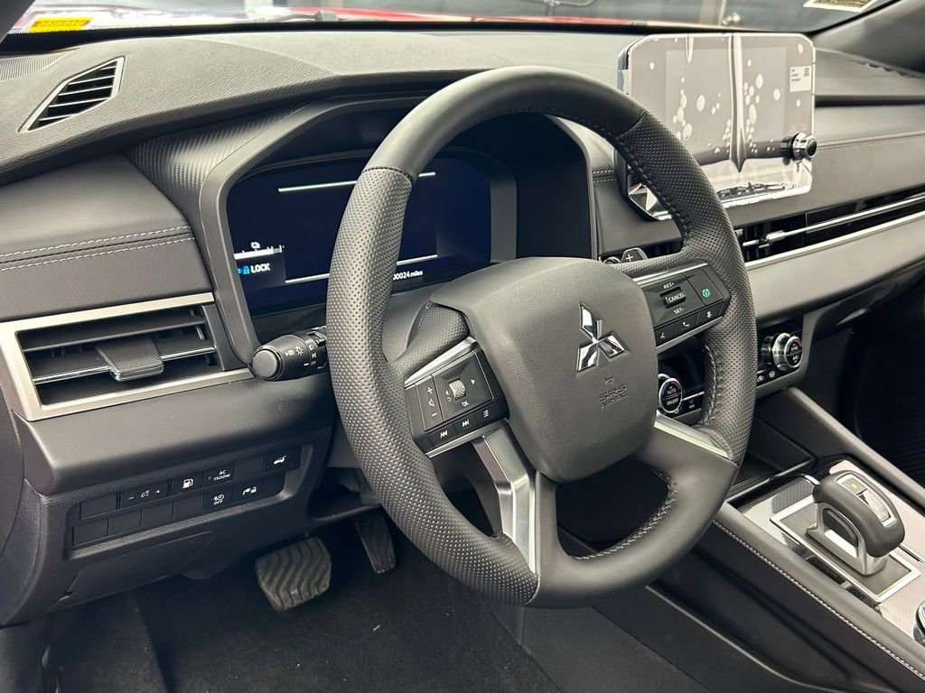 New 2025 Mitsubishi Outlander SEL Black Edition image 13