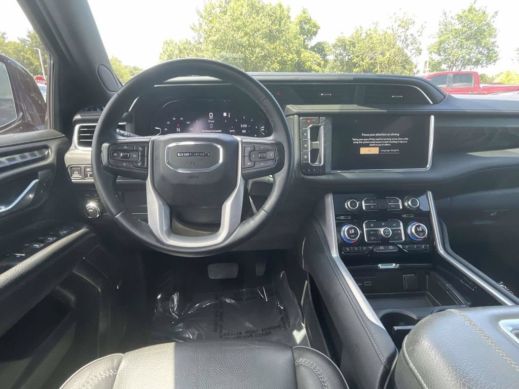 Used 2023 GMC Yukon Denali AWD/4WD image 17