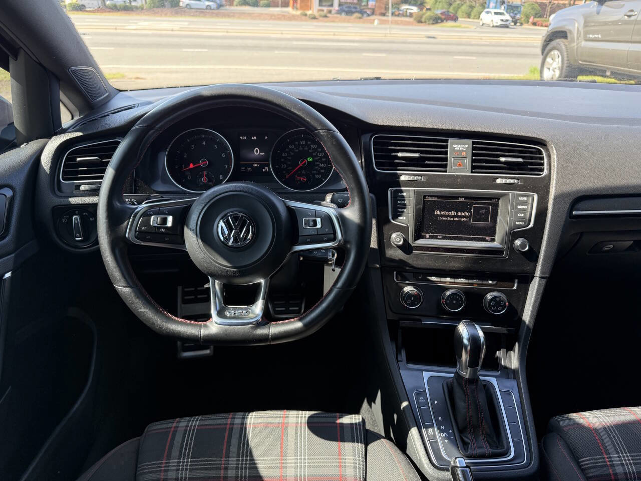 Used 2015 Volkswagen GTI S FWD image 17