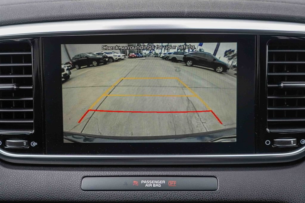 Certified 2022 Kia Sportage EX FWD image 29