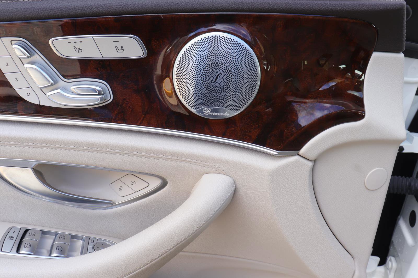 Used 2018 Mercedes-Benz E 300 image 22