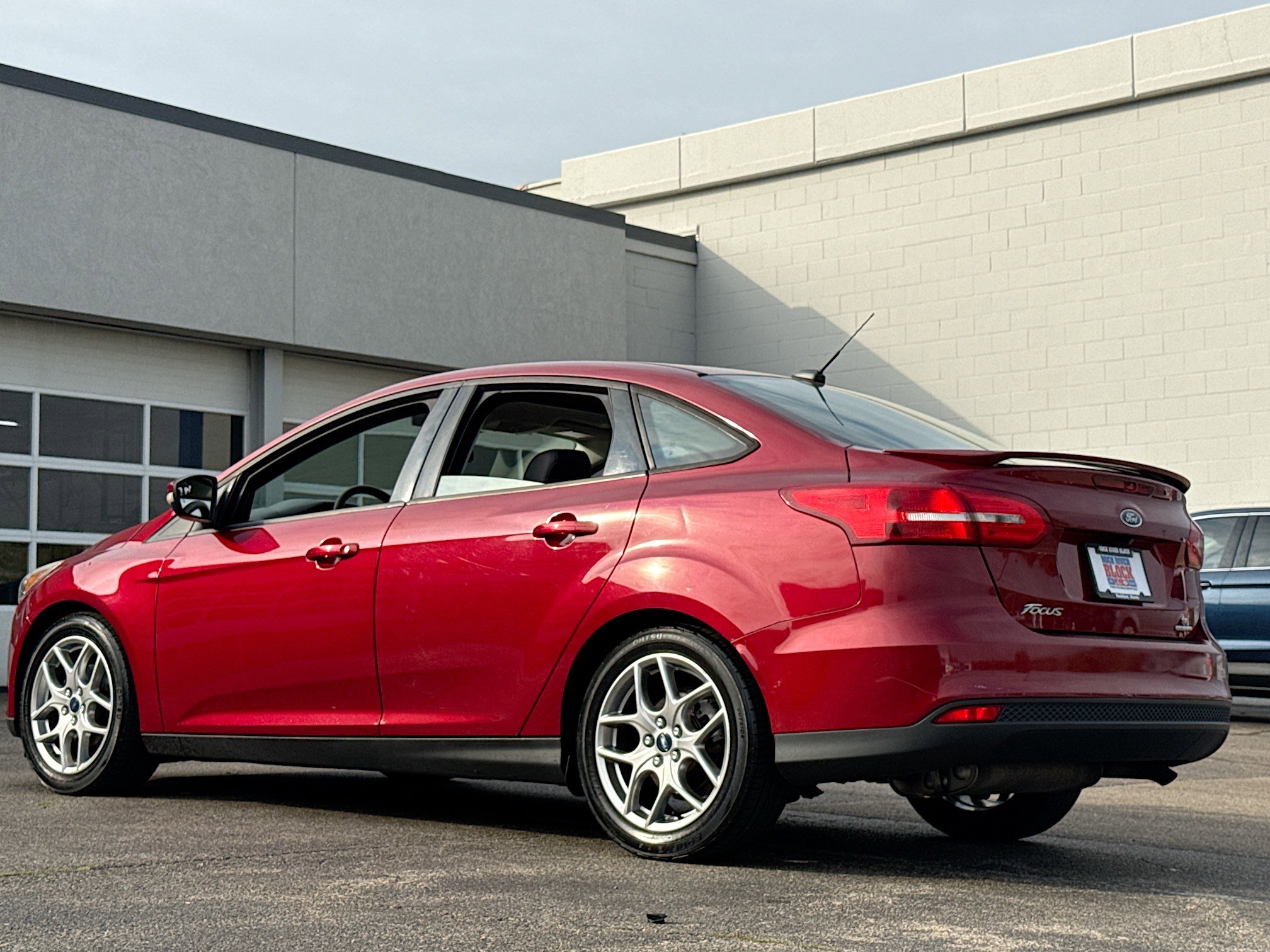 Used 2015 Ford Focus SE w/ Equipment Group 201A image 12