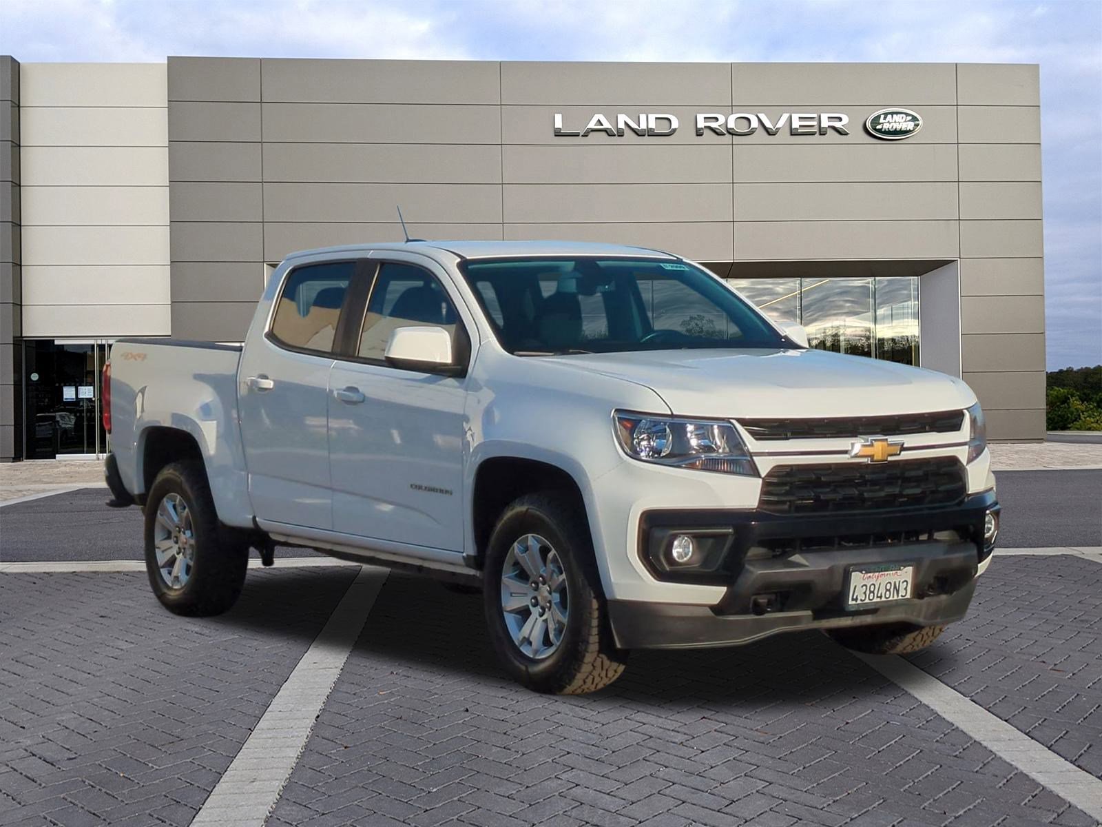 Used 2022 Chevrolet Colorado LT w/ LT Convenience Package image 3