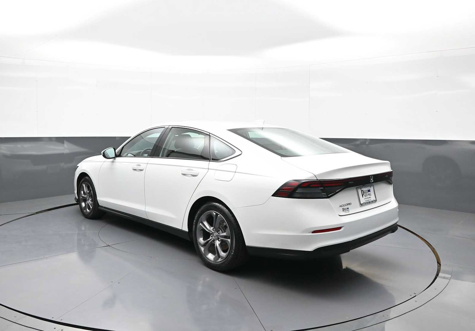Certified 2024 Honda Accord EX image 8