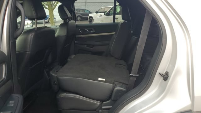 Used 2019 Ford Explorer XLT w/ Equipment Group 202A AWD/4WD image 21