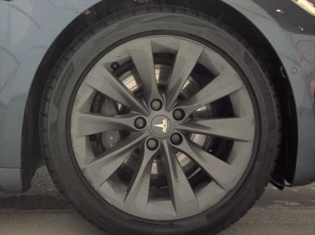 Used 2020 Tesla Model S Long Range image 26