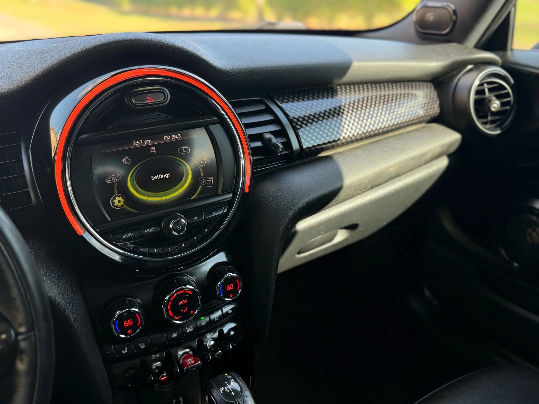 Used 2017 MINI Cooper S image 19