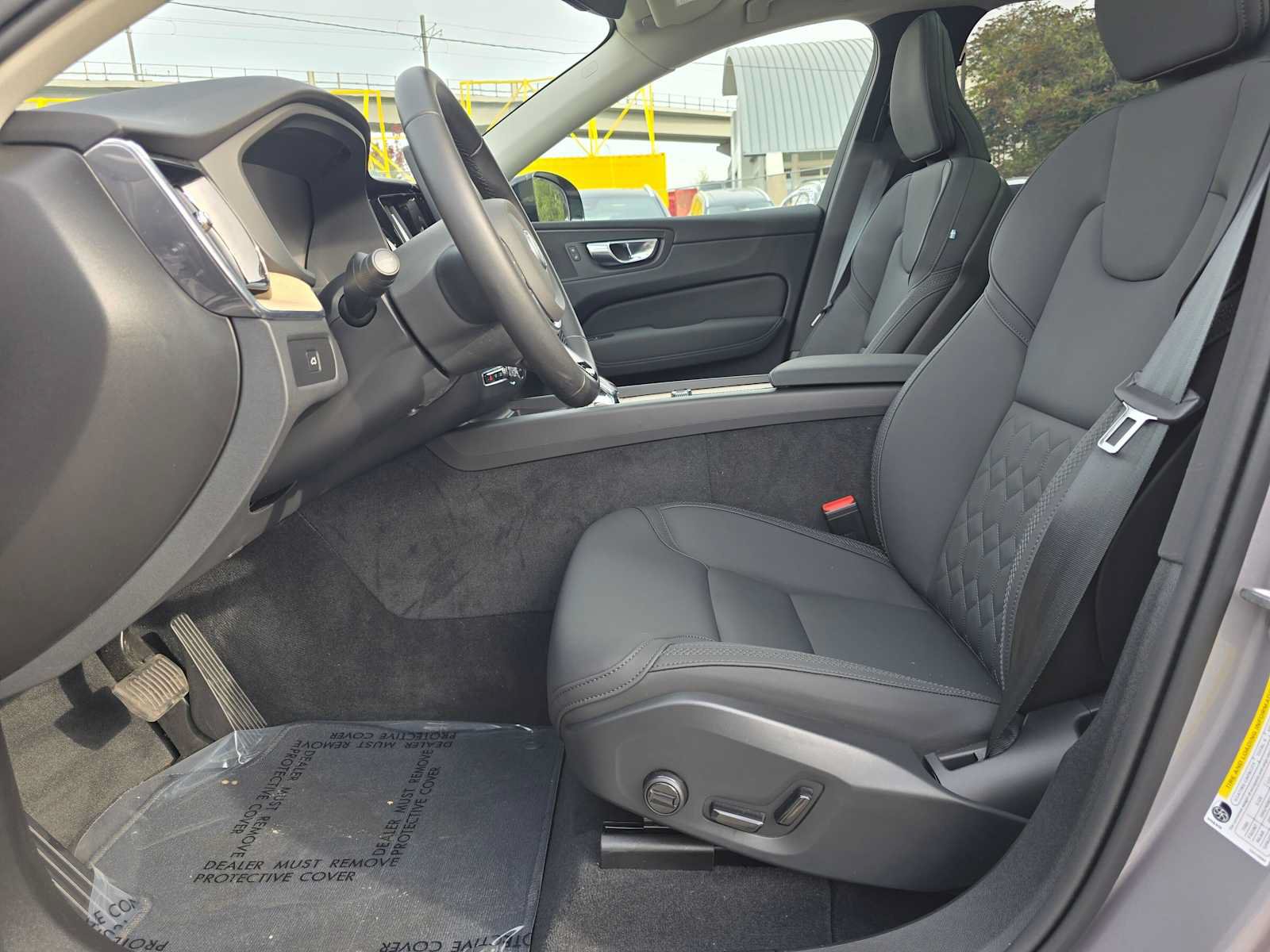 Used 2026 Volvo XC60 B5 Plus w/ Protection Package Premier AWD/4WD image 19