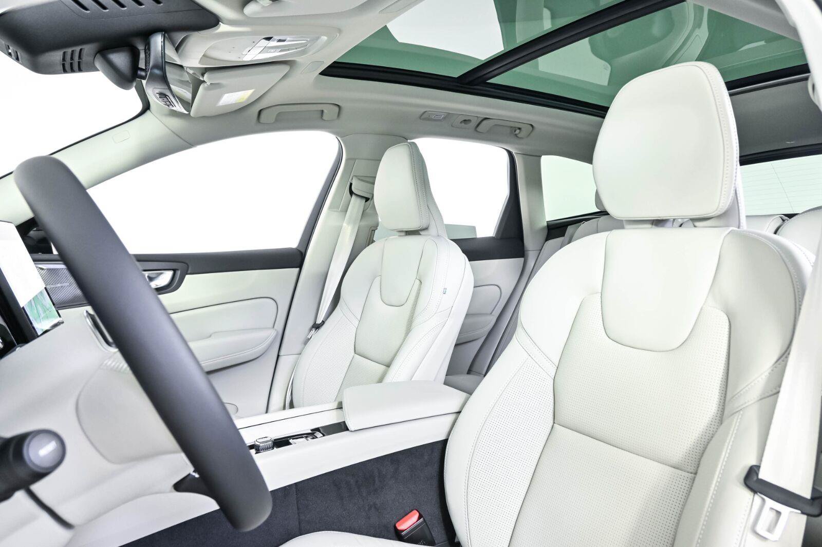 New 2027 Volvo XC60 B5 Ultra AWD/4WD image 5