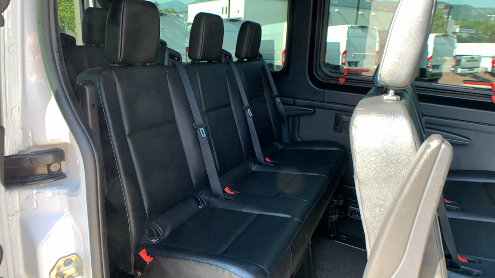 Used 2021 Mercedes-Benz Sprinter 2500 image 25