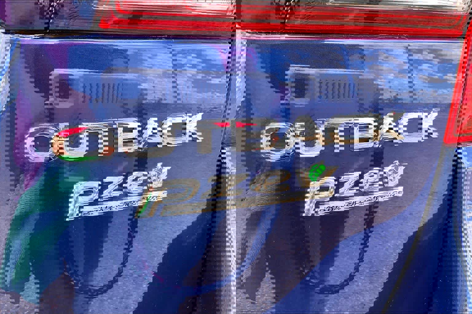 Used 2015 Subaru Outback 2.5i Limited AWD/4WD image 30