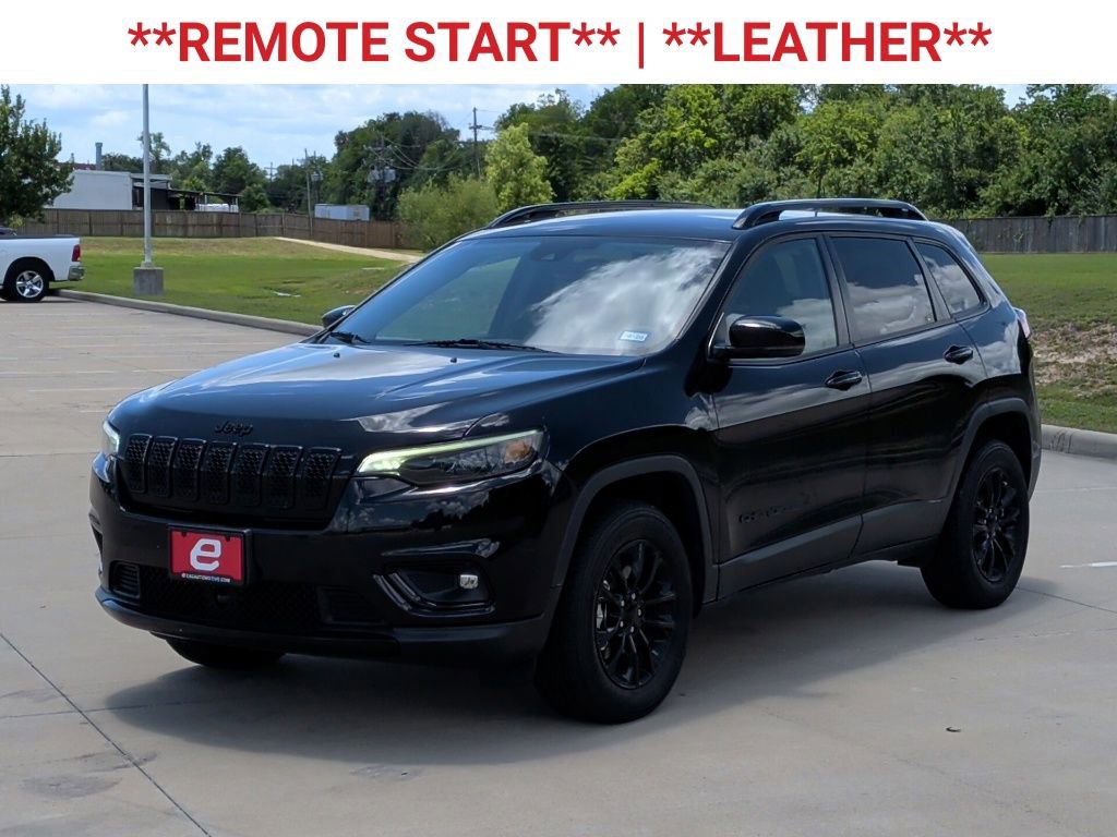 Used 2023 Jeep Cherokee Altitude Lux AWD/4WD image 3