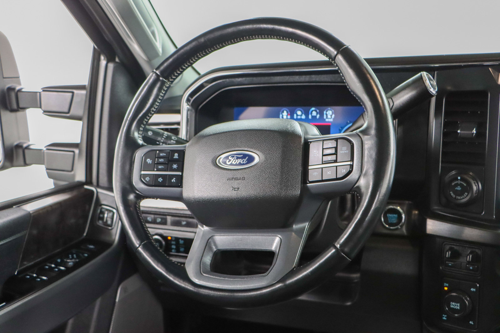 Used 2024 Ford F250 Lariat w/ Lariat Ultimate Package image 13