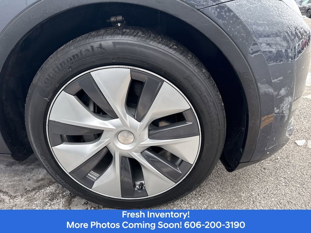 Used 2022 Tesla Model Y Long Range image 4