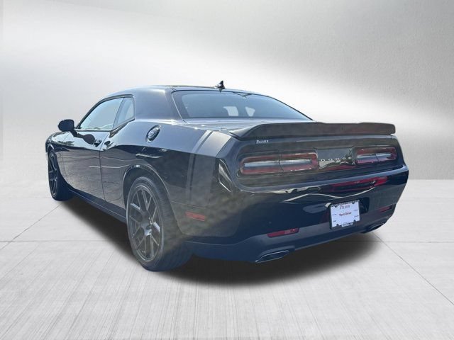 Used 2018 Dodge Challenger R/T Scat Pack RWD image 8
