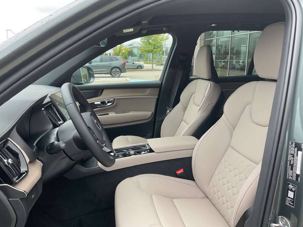 New 2027 Volvo XC90 B6 Plus AWD/4WD image 12