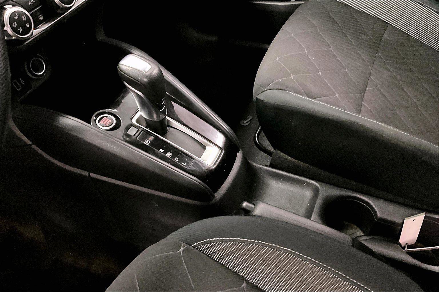 Used 2020 Nissan Kicks S image 16