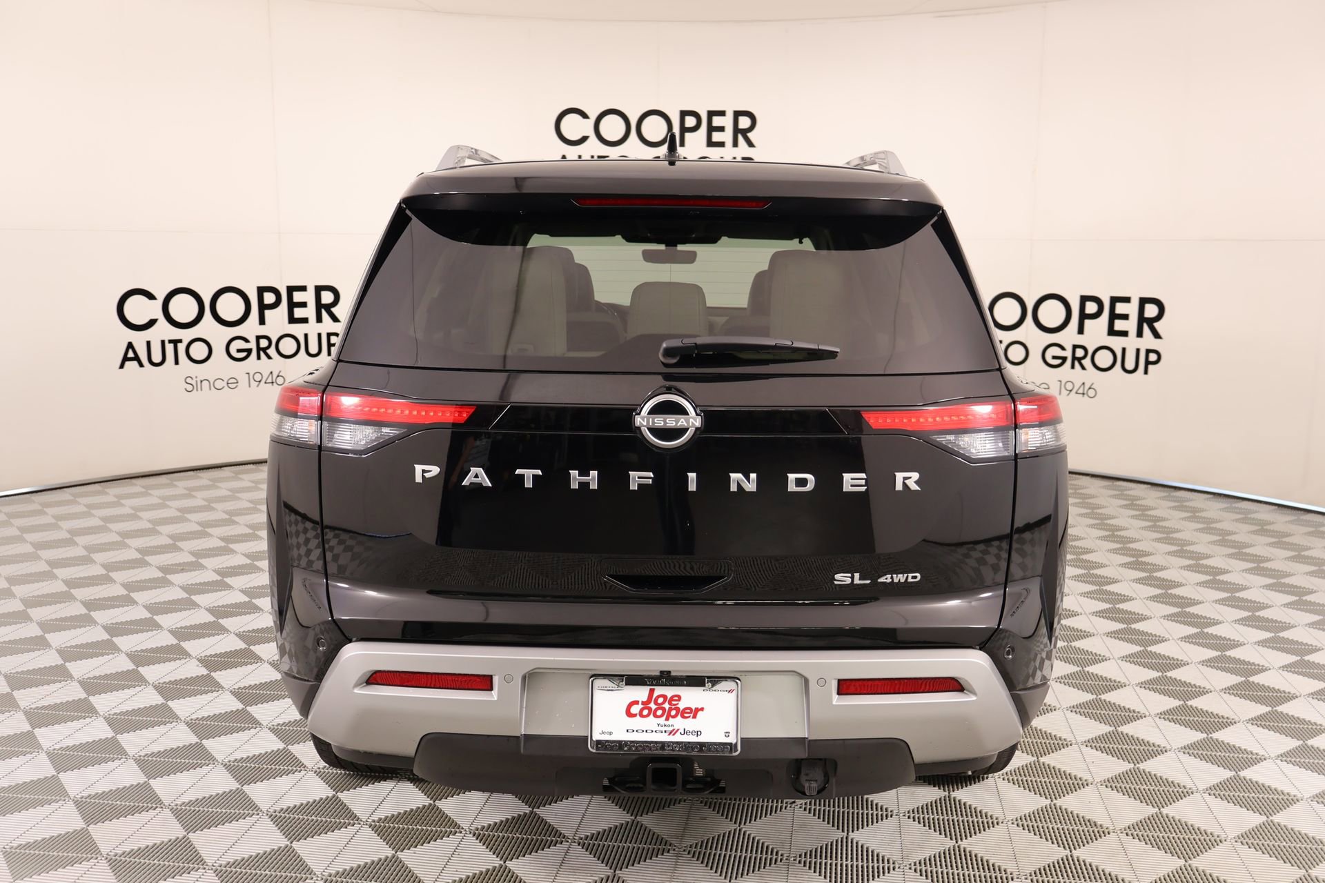 Used 2024 Nissan Pathfinder SL w/ SL Premium Package AWD/4WD image 23