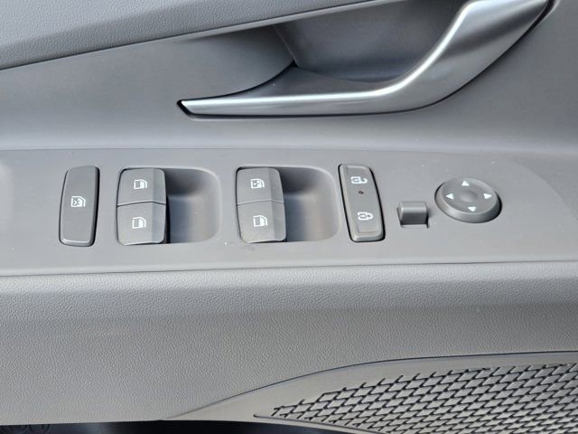 Certified 2026 Hyundai Elantra Sport image 18