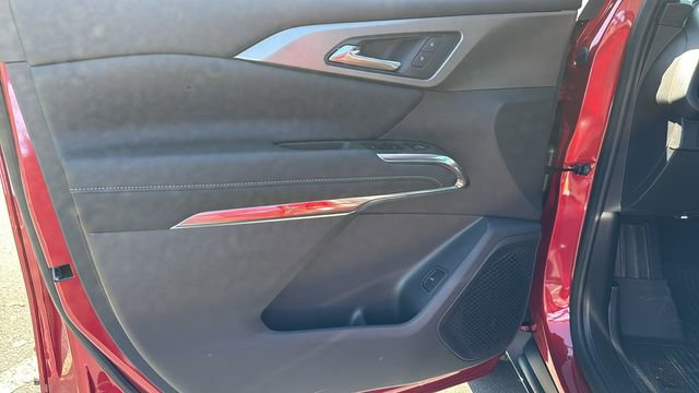 New 2026 Chevrolet Traverse LT w/ Sun and Wheel Package FWD image 11