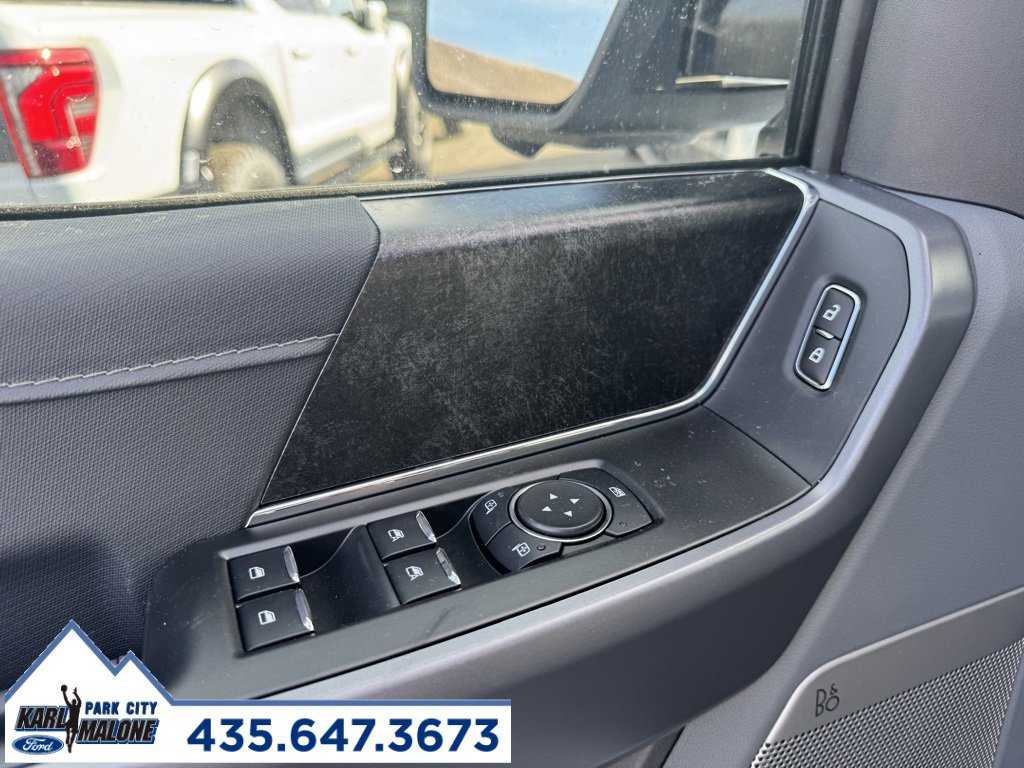 New 2025 Ford F150 Lightning Flash image 8