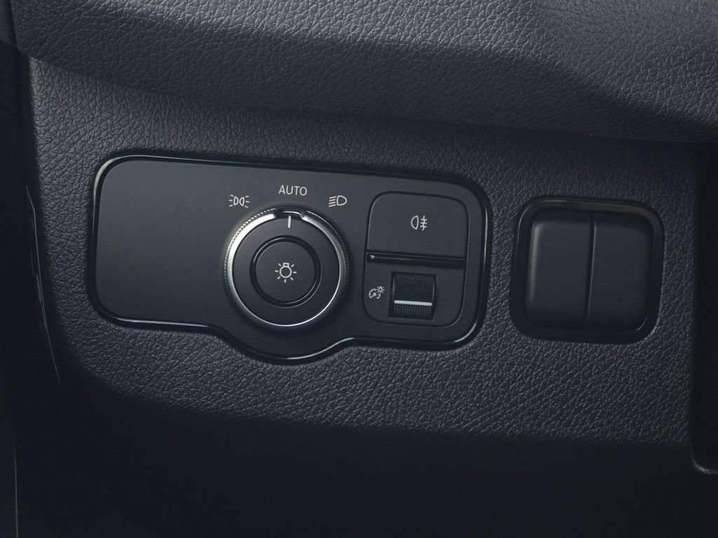 Used 2022 Mercedes-Benz Sprinter 2500 image 26