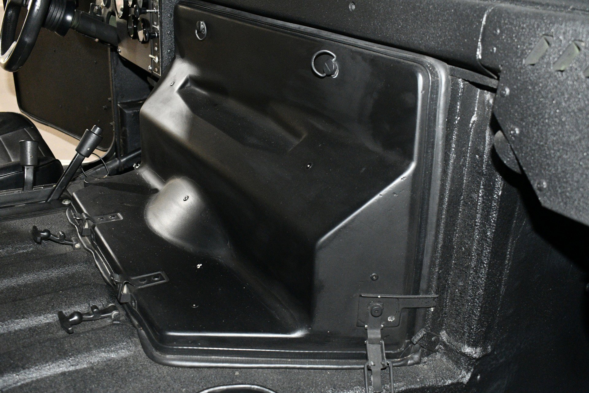 Used 1990 HUMMER H1 image 31