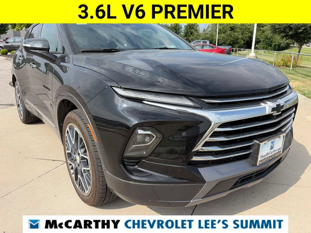 Used 2023 Chevrolet Blazer Premier w/ Driver Confidence II Package FWD image 2
