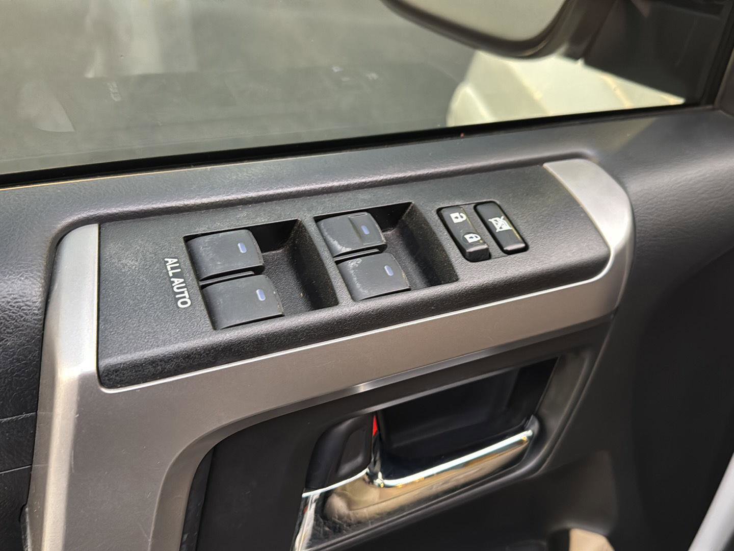 Certified 2019 Toyota 4Runner SR5 image 27