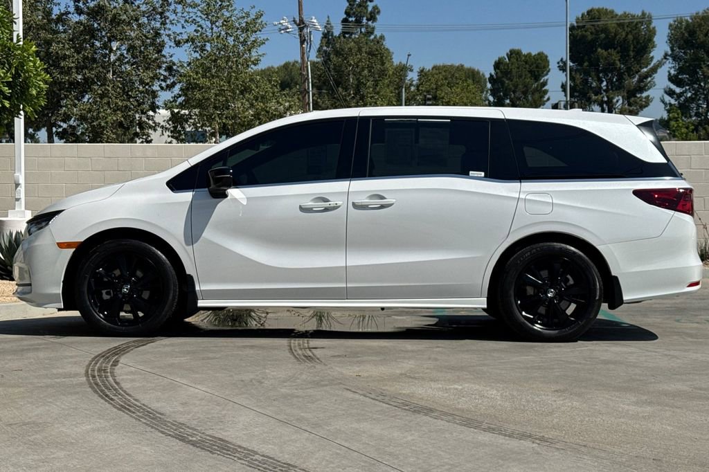 Certified 2024 Honda Odyssey Sport image 10