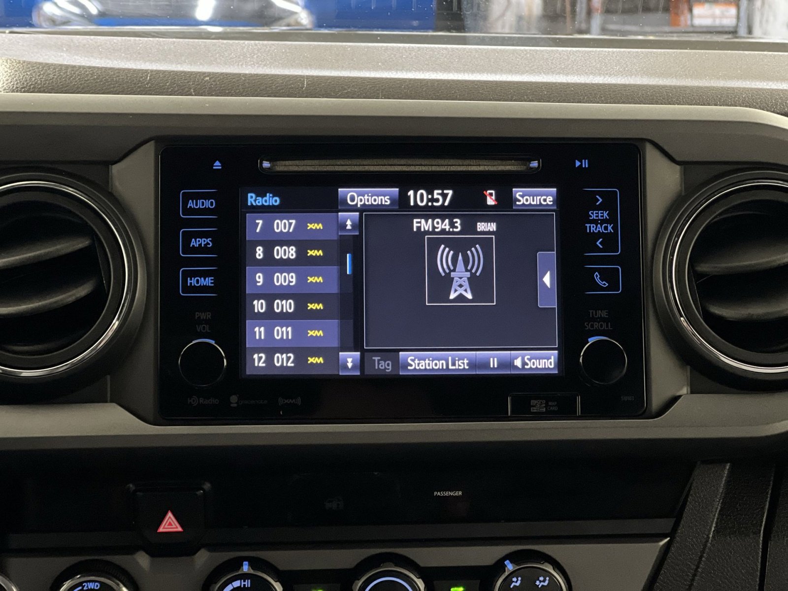 Used 2017 Toyota Tacoma TRD Off-Road w/ Tow Package (A/T) image 18