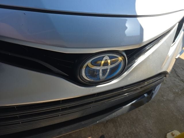 Used 2023 Toyota Camry LE FWD image 9