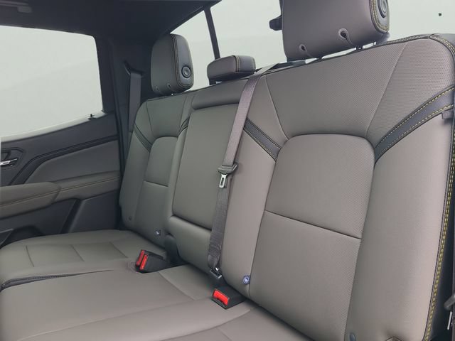 Used 2025 Chevrolet Colorado ZR2 AWD/4WD image 5