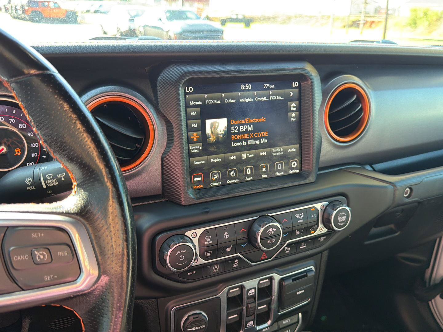 Used 2020 Jeep Gladiator Mojave AWD/4WD image 5