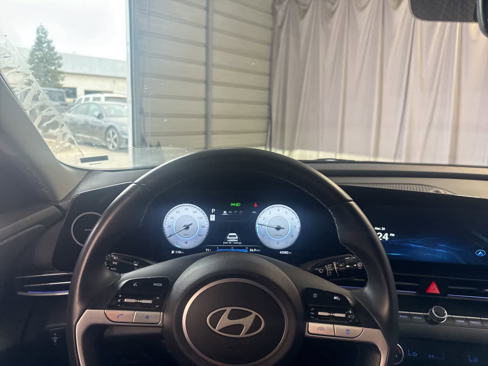 Used 2024 Hyundai Elantra Limited FWD image 23