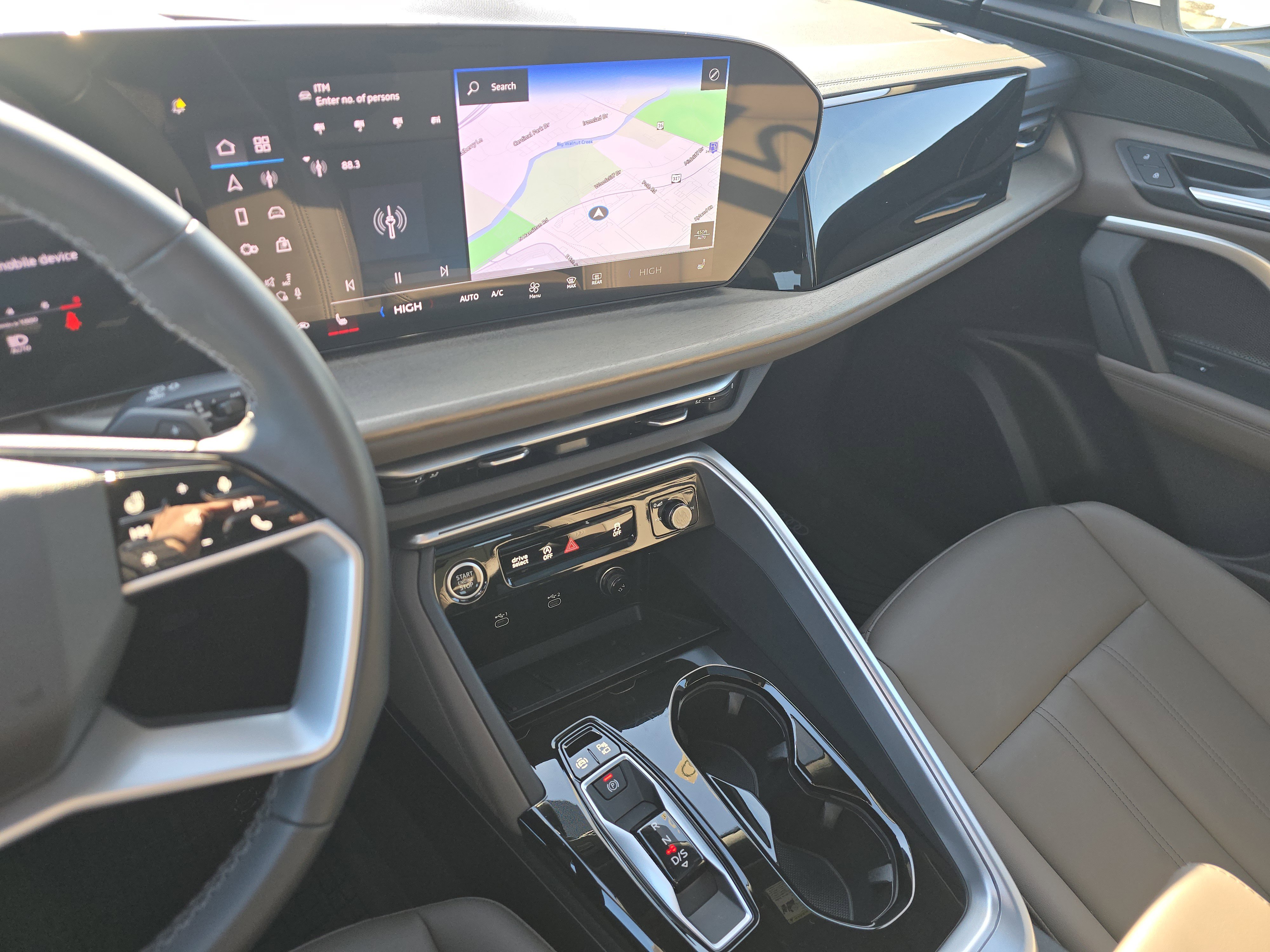 Certified 2025 Audi Q5 Premium w/ Convenience Package image 25