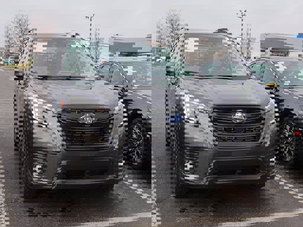 Used 2023 Subaru Forester Premium image 2