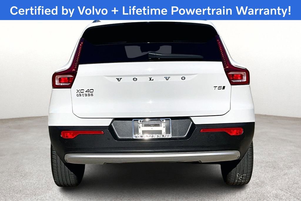Used 2020 Volvo XC40 T5 Momentum w/ Protection Package Premier image 7