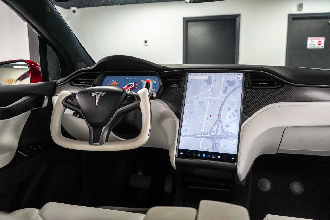Used 2018 Tesla Model X 75D AWD/4WD image 10