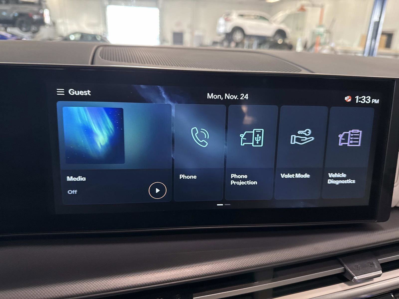 Certified 2025 Hyundai Santa Fe SEL image 24